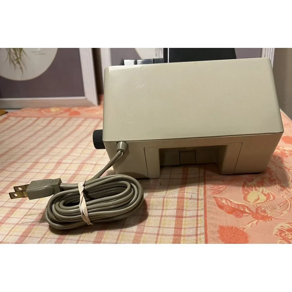 Vintage Argus 693 Electromatic 35 MM Slide Viewer Tested Made in USA Retro Works